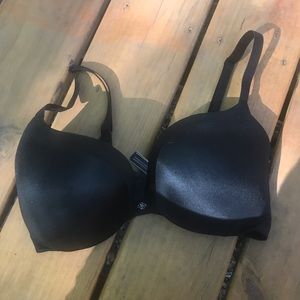 34D Victoria’s Secret Very Sexy Push-up bra